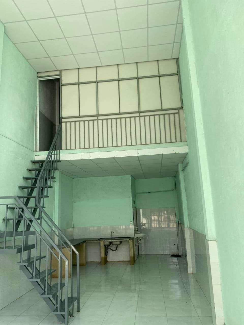 Bán nhà Bình Hưng Hòa B -  Bình Tân 50m2 hạ 450tr chỉ còn 2.4 tỷ. Lh; 0908083935. - Ảnh 1