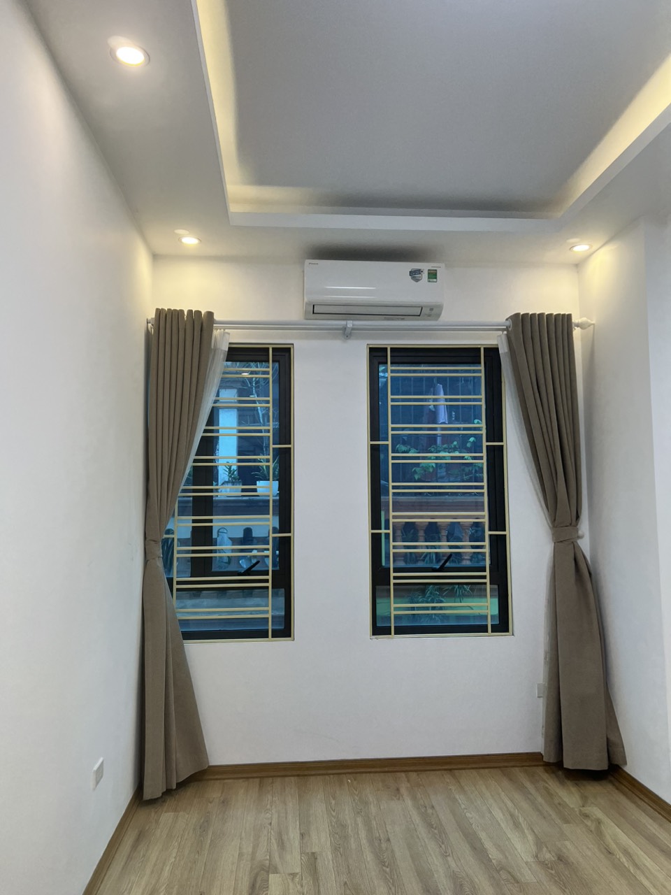 Cho nữ thuê phòng nhà ngõ 1160 Đường Láng , Đống Đa , Hà Nội - Ảnh chính