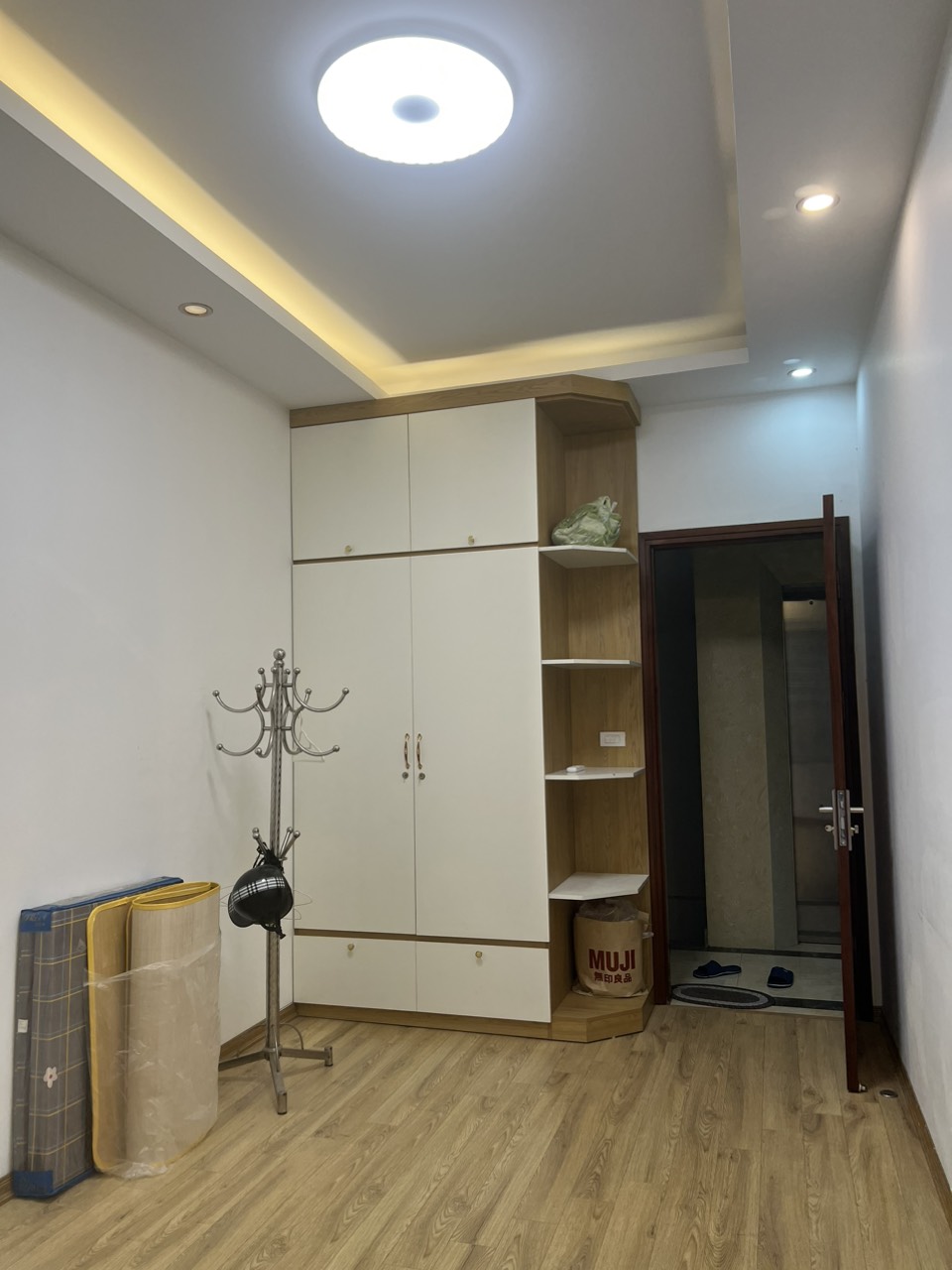 Cho nữ thuê phòng nhà ngõ 1160 Đường Láng , Đống Đa , Hà Nội - Ảnh 2