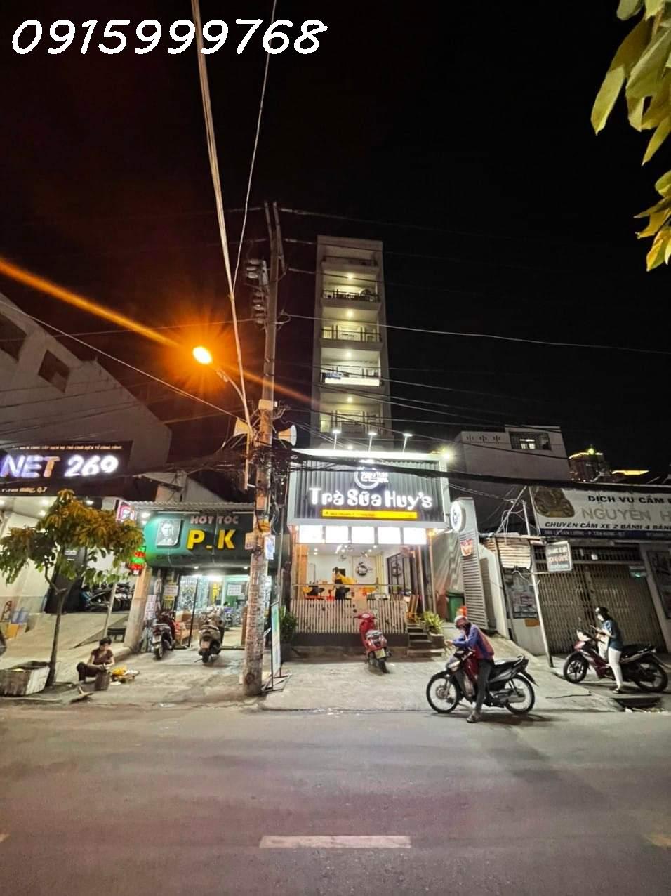 Tòa nhà 8 tầng ngay Lotte Mart mặt tiền ngã 4 Lê Văn Lương, Nguyễn Thị Thập, có 53 phòng, giá 48tỷ8 - Ảnh 1