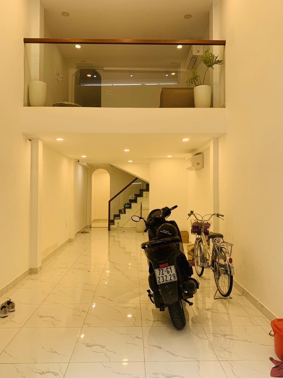 --Bán nhà hẻm 489 Huỳnh Văn Bánh, gần Lê Văn Sỹ, 48m2, 4 tầng, nhà đẹp - Ảnh 2