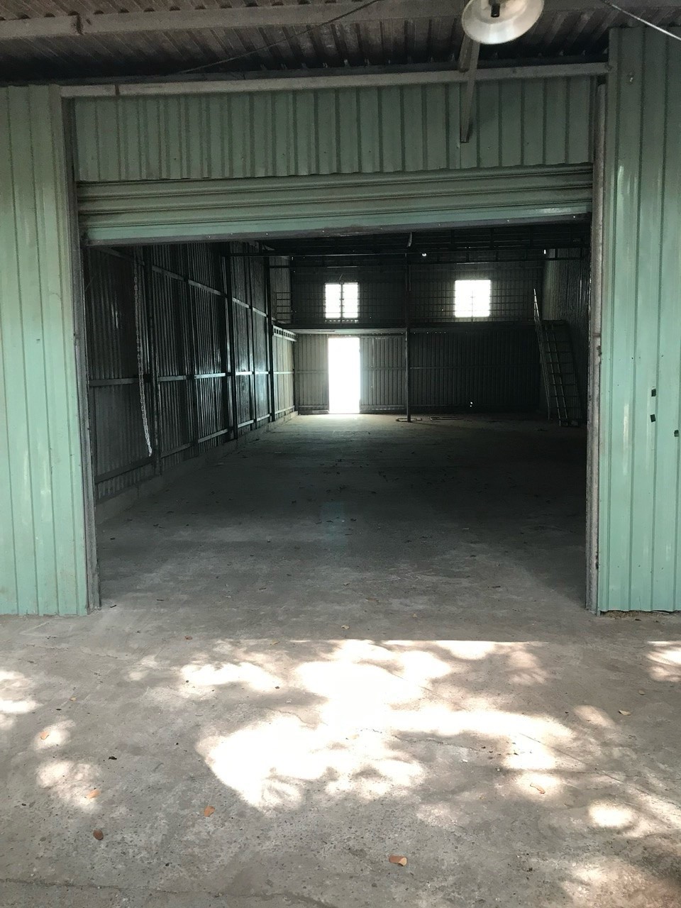 Cho thuê kho xưởng - vị trí đắc địa tại Quận 9, giá cả hấp dẫn.  210m2 chỉ 14tr/th. Lh:0986922112 - Ảnh 2