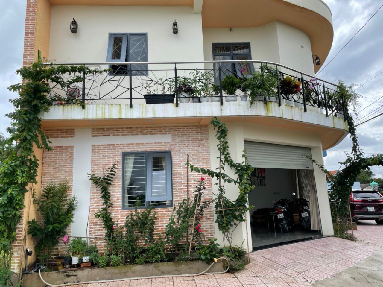 Nhà 2MT đường nhựa Hoa Tulip khu vực 4 TT.Đức Hoà, 77m2 SHR chỉ 1.6 tỷ. Lh:0906857935. - Ảnh chính