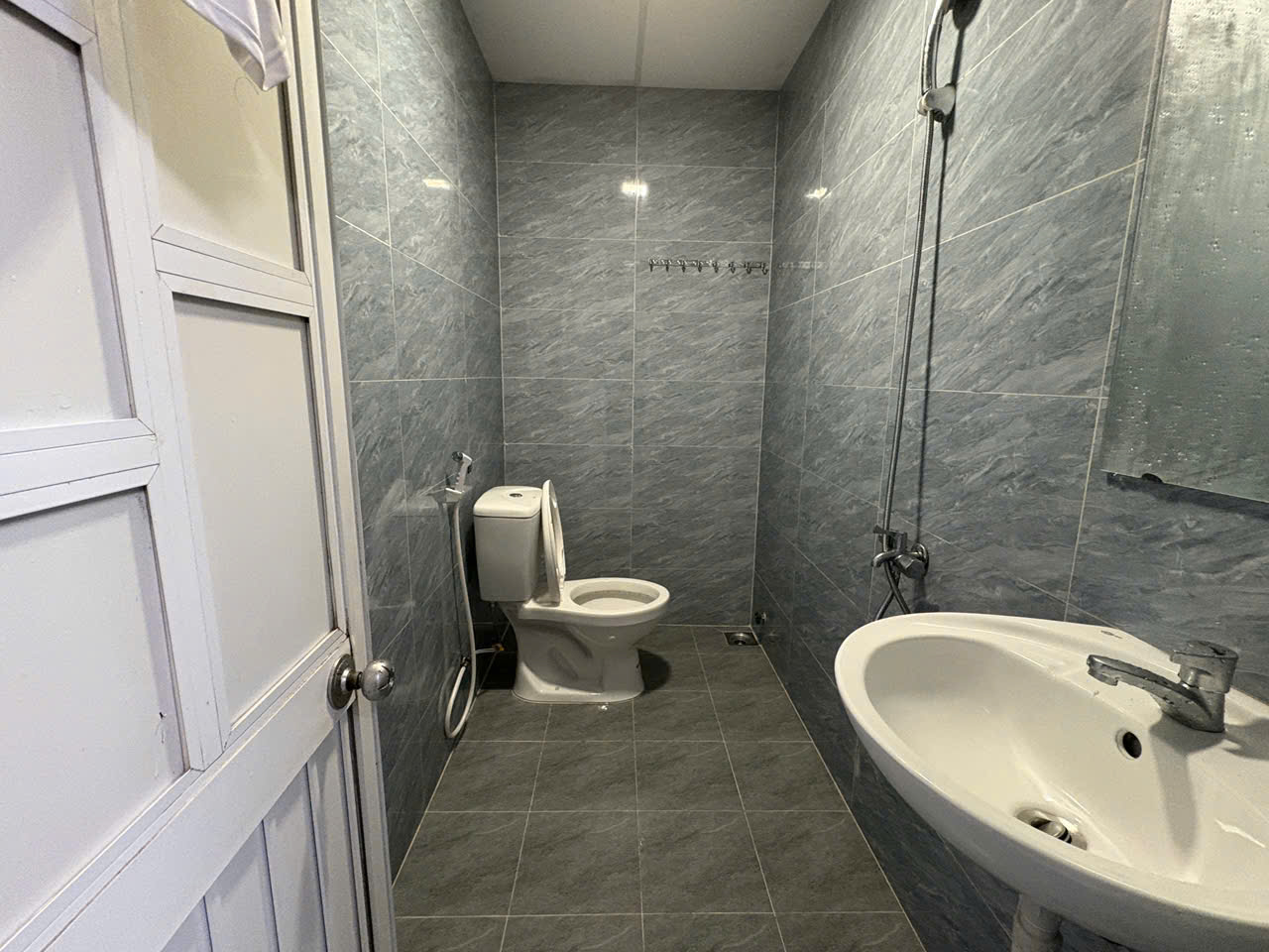 BÁN NHÀ CẤP 4 KIỆT LƯU QUANG VŨ CÁCH CHỢ KHÁI TÂY 50M, DT 140M2 SHR 2.85 TỶ. LH:0905223497. - Ảnh 8