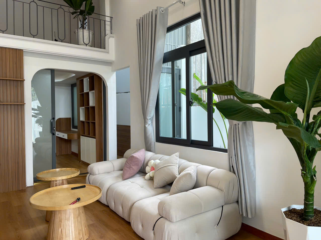 Nhà gác lửng xinh đẹp hẻm Mạc Đỉnh Chi - P Tân Tiến (5.36x26m) - 3.180 tỷ - Ảnh 2