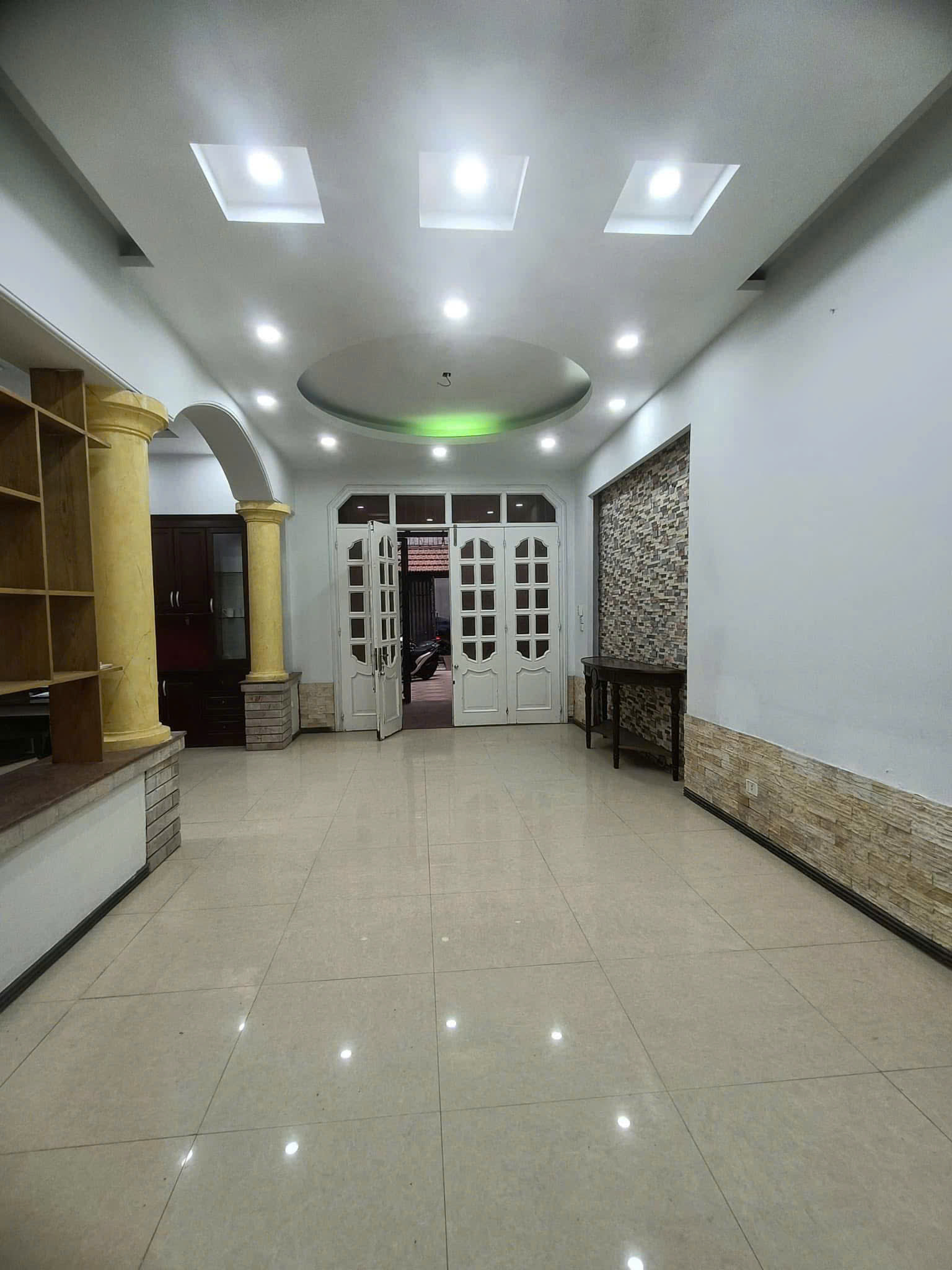 Nhà Thịnh Hào 1 Khu phân lô 2 bước ra ô tô đỗ. 105m 4 tầng MT 4.3m, 17.2 tỷ. Lh:0369993589 - Ảnh 8