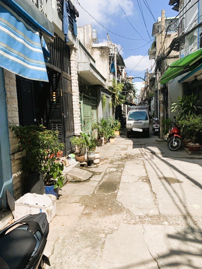 HẺM XE TẢI LẠC LONG QUÂN 20M2, hơn 2 tỷ SHR - Ảnh chính