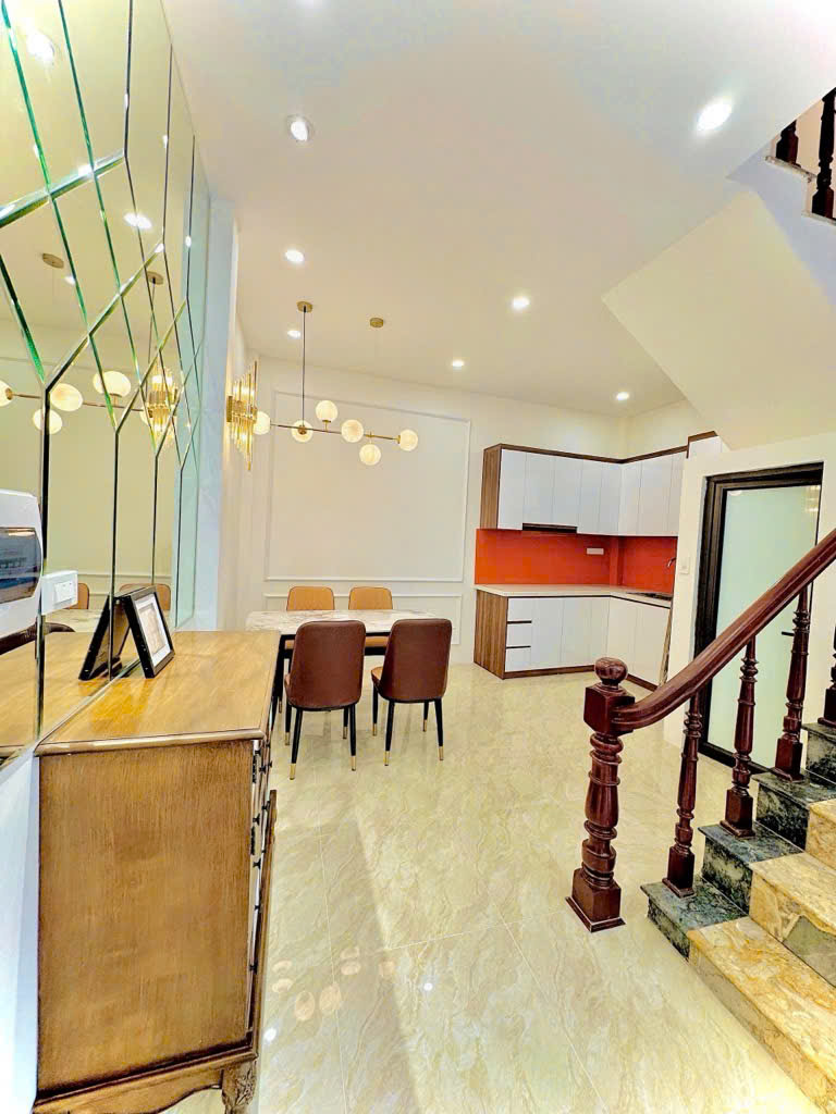 NHÀ MỚI 5 TẦNG PHỐ GIÁP BÁT - NGÕ THÔNG - FULL NỘI THẤT - 46M2, MT 4.25M - GIÁ 7.5 TỶ TL - Ảnh chính