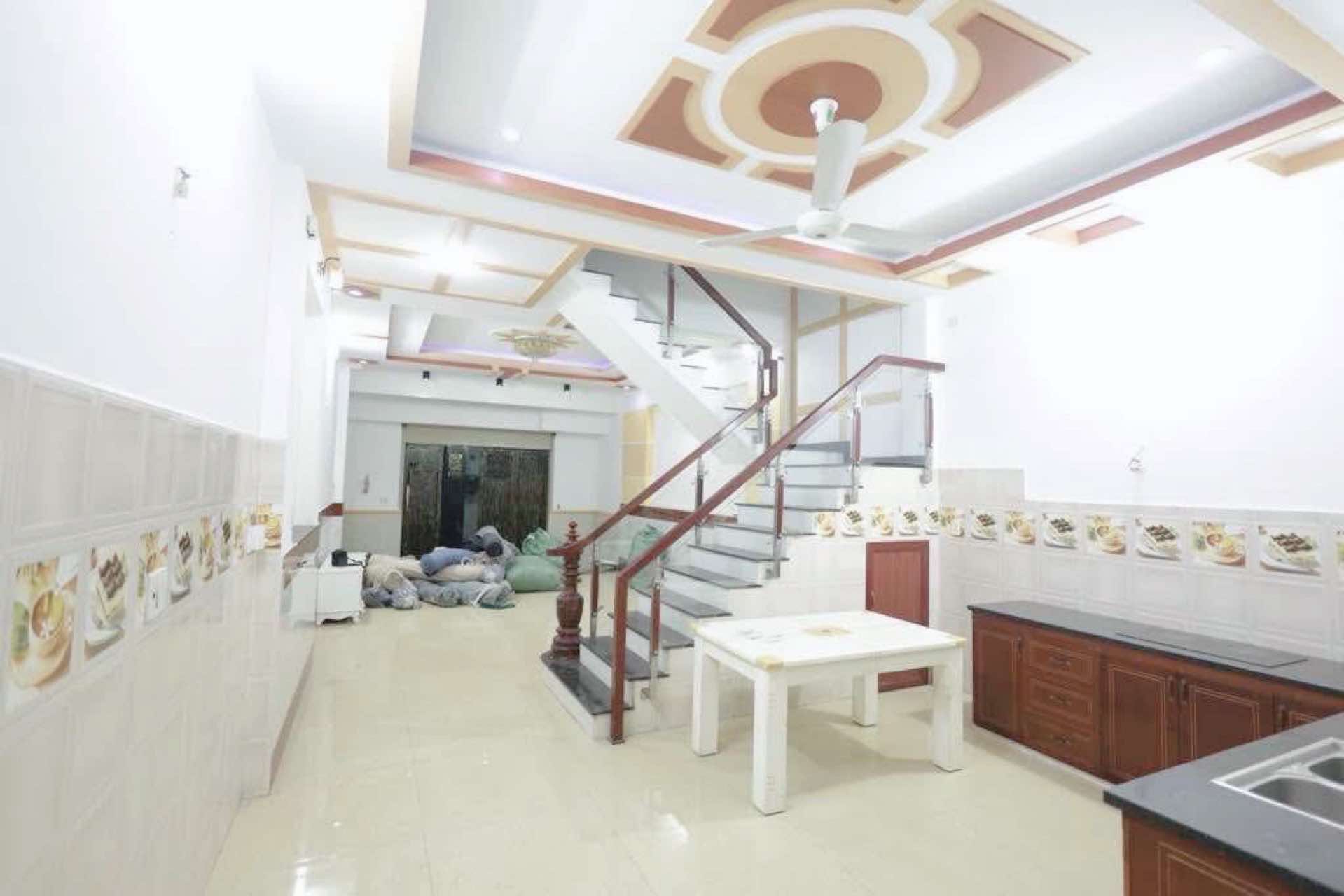 Bán nhà hẻm 409 Huỳnh Thị Hai Q12 , 63m2-3tang hxh , liền kề Đại Học GTVT , 5 tỷ nhỉnh 0932030061 - Ảnh 3
