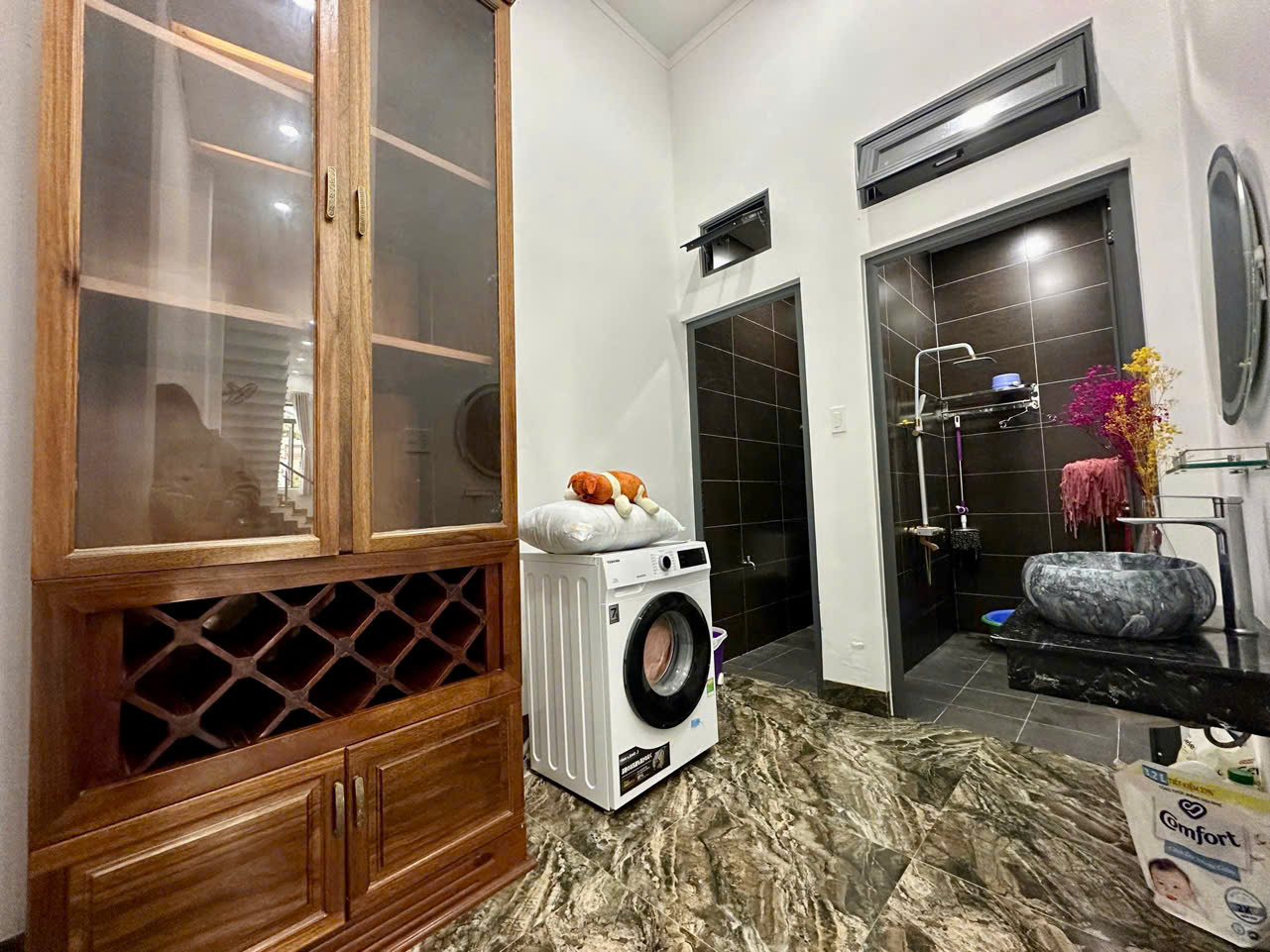 Nhà 2 lầu đẹp kiên cố trong khu Thành Đồng - Y Moan - Ảnh 3