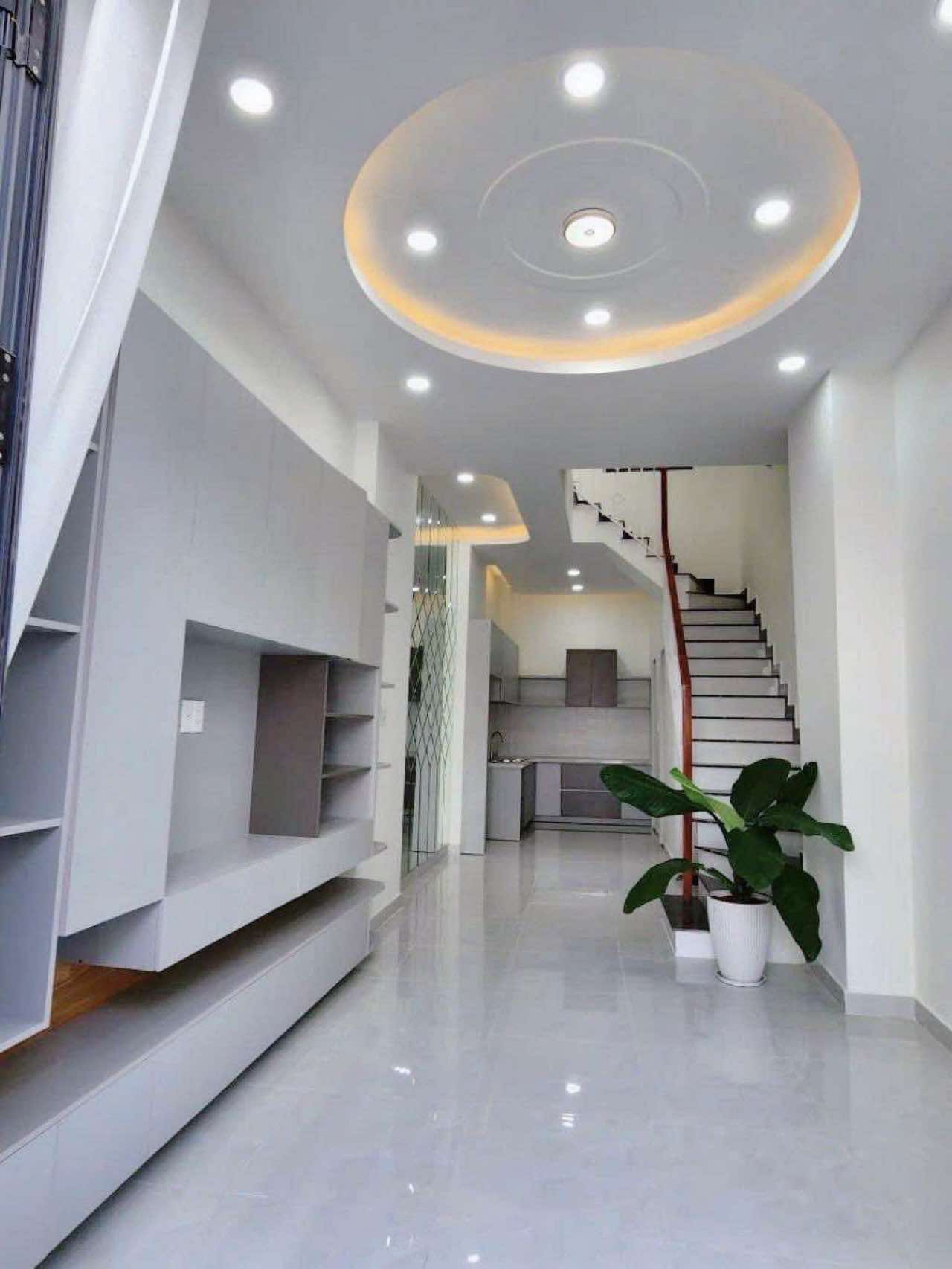 Bán nhà mặt tiền Trung Mỹ Tây 10 Q12 , 43m2-3tang , thu nhập 8tr/thang , 4 tỷ nhỉnh 0932030061 - Ảnh 2