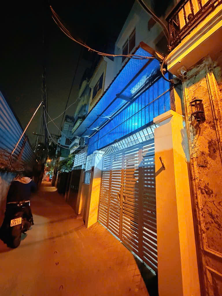 bán nhà Thanh Xuân 71m Khương Đình, nhà đẹp, ngõ thông ra Hồ - Ảnh chính
