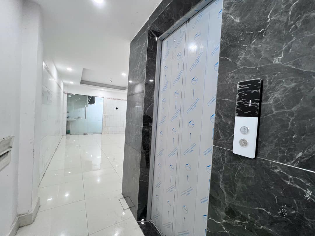 Nhà đẹp ngõ Lạc Long Quân, giá 11.5 tỷ, gần 47m2x6T, thang máy, ẢNH THẬT - Ảnh 4