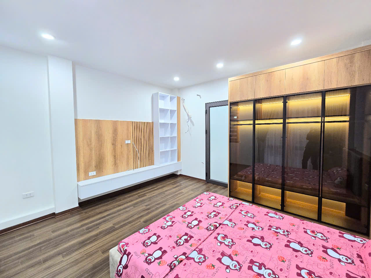 SIÊU HIẾM! NHÀ ĐẸP PHỐ HOÀNG MAI- 5 TẦNG- MT 4.5M- KINH DOANH- ÔTÔ 20M- HƠN 7 TỶ TL 🔥 - Ảnh chính