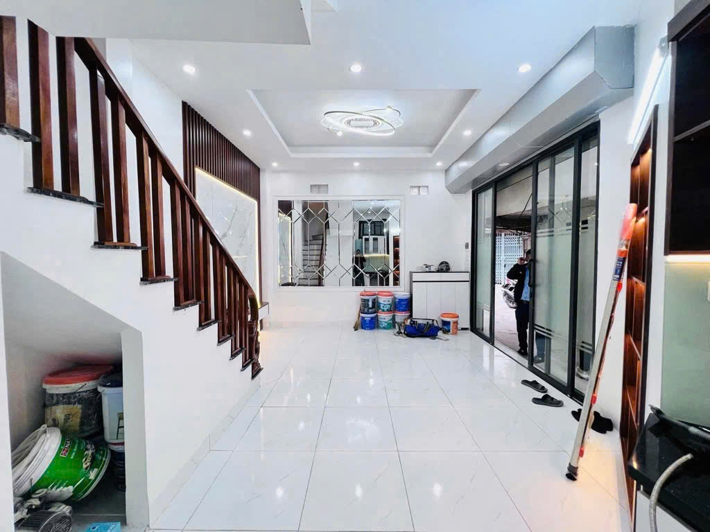 BÁN NHÀ NGÕ GỐC ĐỀ, MINH KHAI - Ô TÔ TRÁNH 8M - 5 TẦNG MỚI - SỔ CC - GIÁ HƠN 6 TỶ TL - Ảnh chính