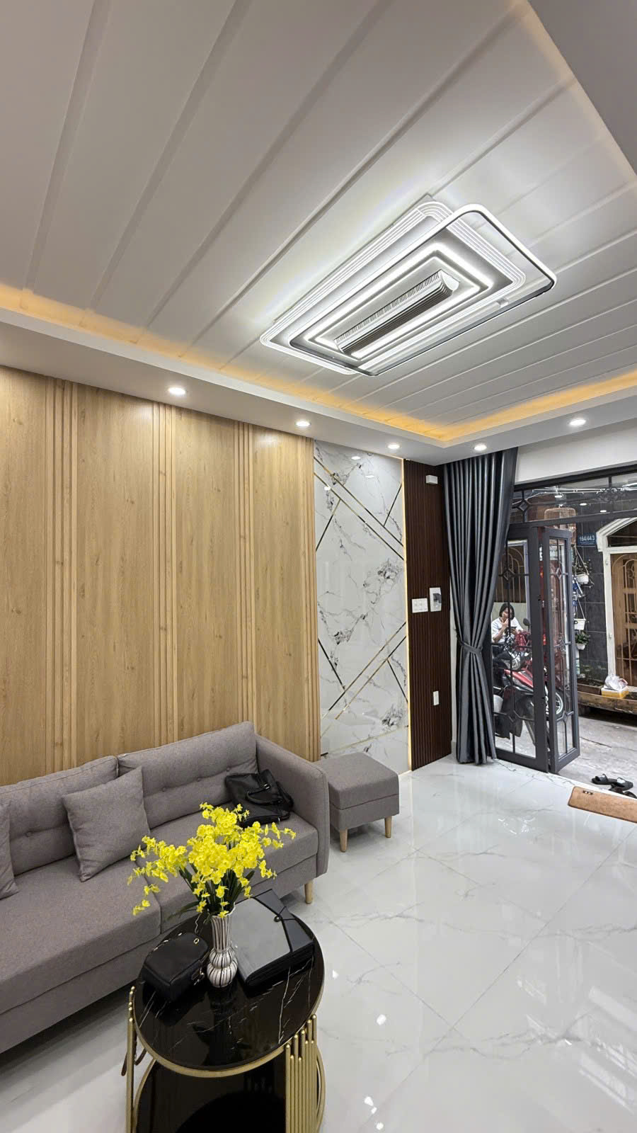 Nhà đẹp ngay Bùi Quang Là, Gò Vấp, ngang bề thế 4.5m chỉ NHỈNH 3 TỶ, còn thương lượng. - Ảnh 1