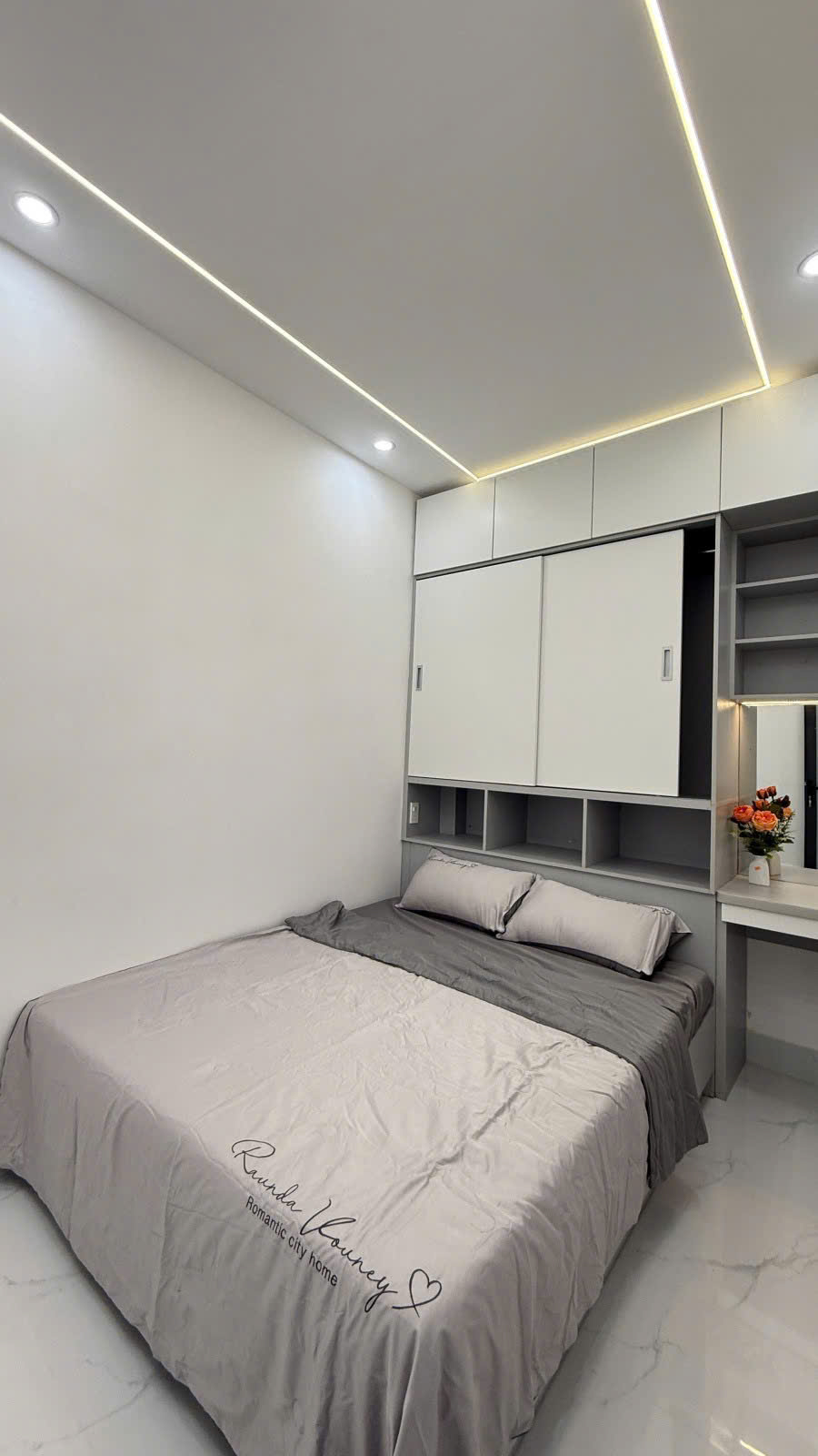 Nhà đẹp ngay Bùi Quang Là, Gò Vấp, ngang bề thế 4.5m chỉ NHỈNH 3 TỶ, còn thương lượng. - Ảnh 2