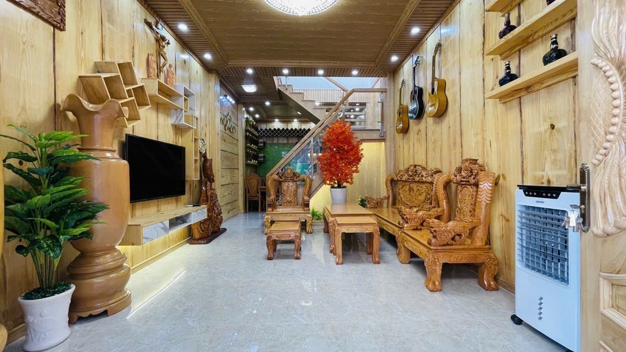 Nhà gỗ ngay Lê Văn Thọ, Gò Vấp, ngang bề thế (4x10) hơn 4 TỶ - Ảnh 3
