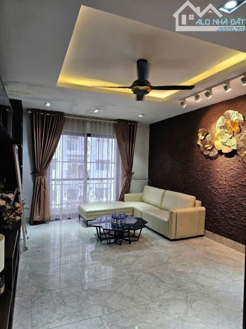 CHỦ NHÀ CẦN BÁN nhanh căn nhà đẹp - giá tốt vị trí tại quận Ba Đình, TP Hà Nội ( Miễn trung gian ) - Ảnh chính