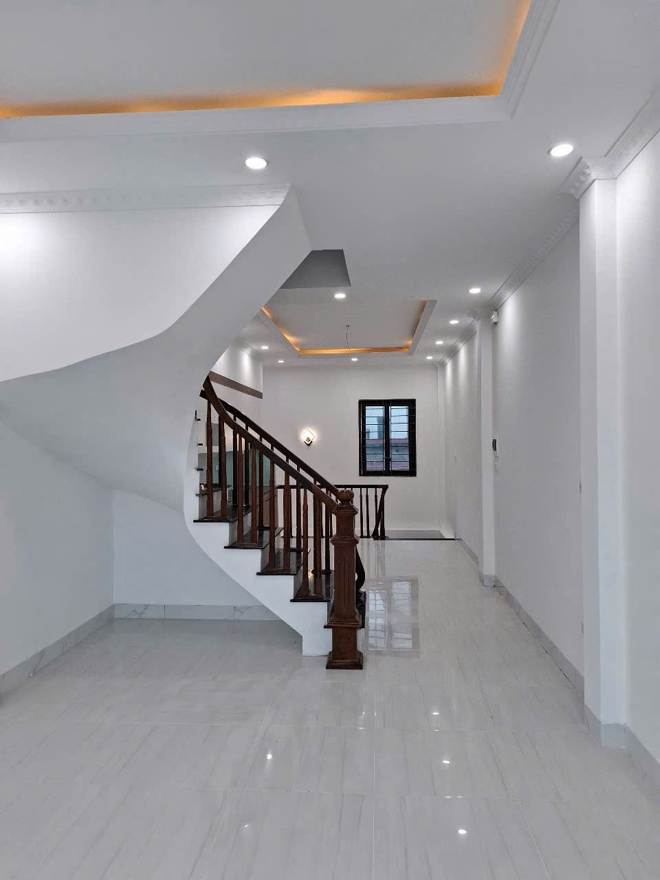 NHÀ MỚI CÓ GARA Ô TÔ TẠI HOÀI ĐỨC HÀ NỘI, 41M2 CHỈ 8TR/TH. LH:0973946885 - Ảnh 1