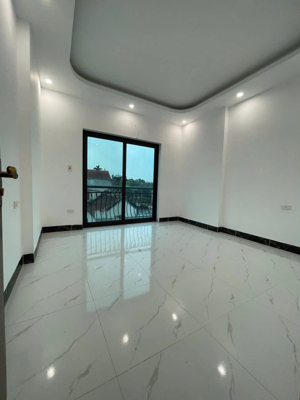 NHÀ MỚI CÓ GARA Ô TÔ TẠI HOÀI ĐỨC HÀ NỘI, 41M2 CHỈ 8TR/TH. LH:0973946885 - Ảnh 4