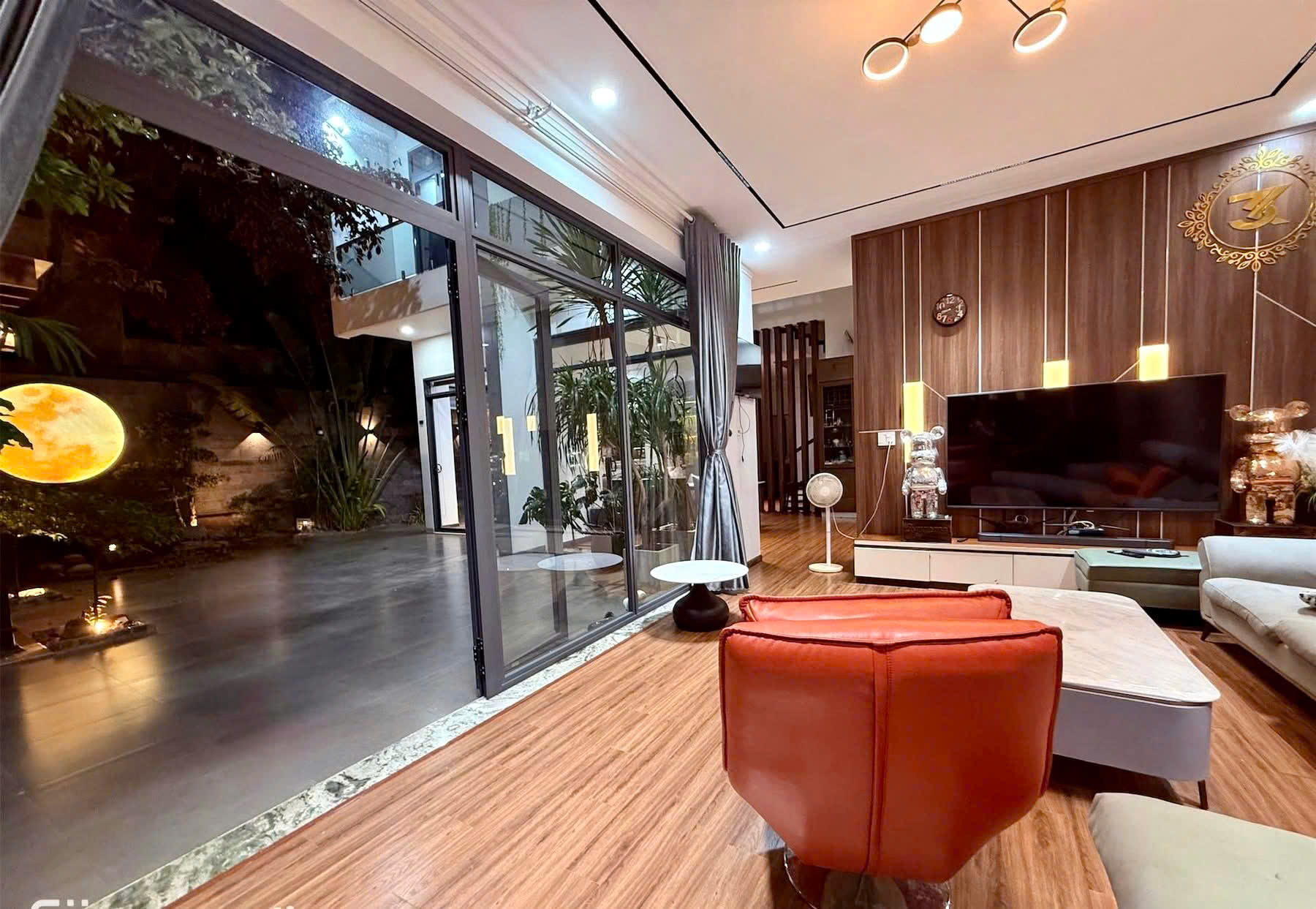 Toà nhà 3 tầng VIP ngay Trung tâm BMT (hơn 1.000m2) mặt tiền Hùng Vương - Ảnh chính