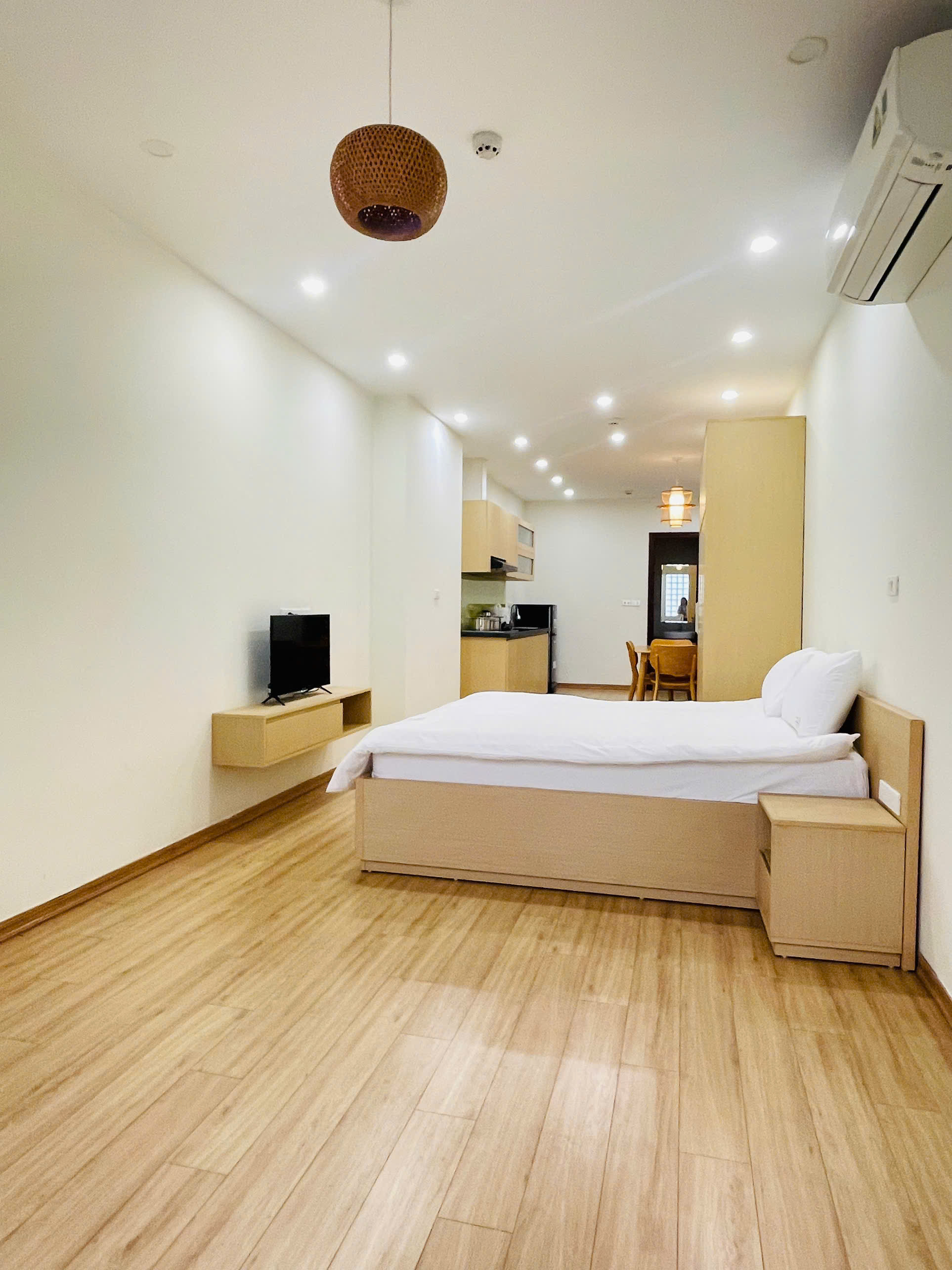 Cho thuê CHDV 50m2 tại Quảng An, Tây Hồ, Hà Nội, chỉ với 8 triệu - Ảnh chính