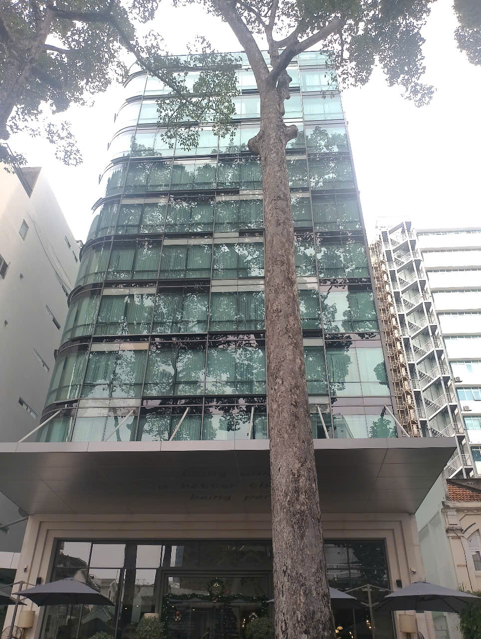 Bán khách sạn 4 sao Fusion Suites Sài Gòn ngay trung tâm Thành Phố Hồ Chí Minh - Ảnh chính