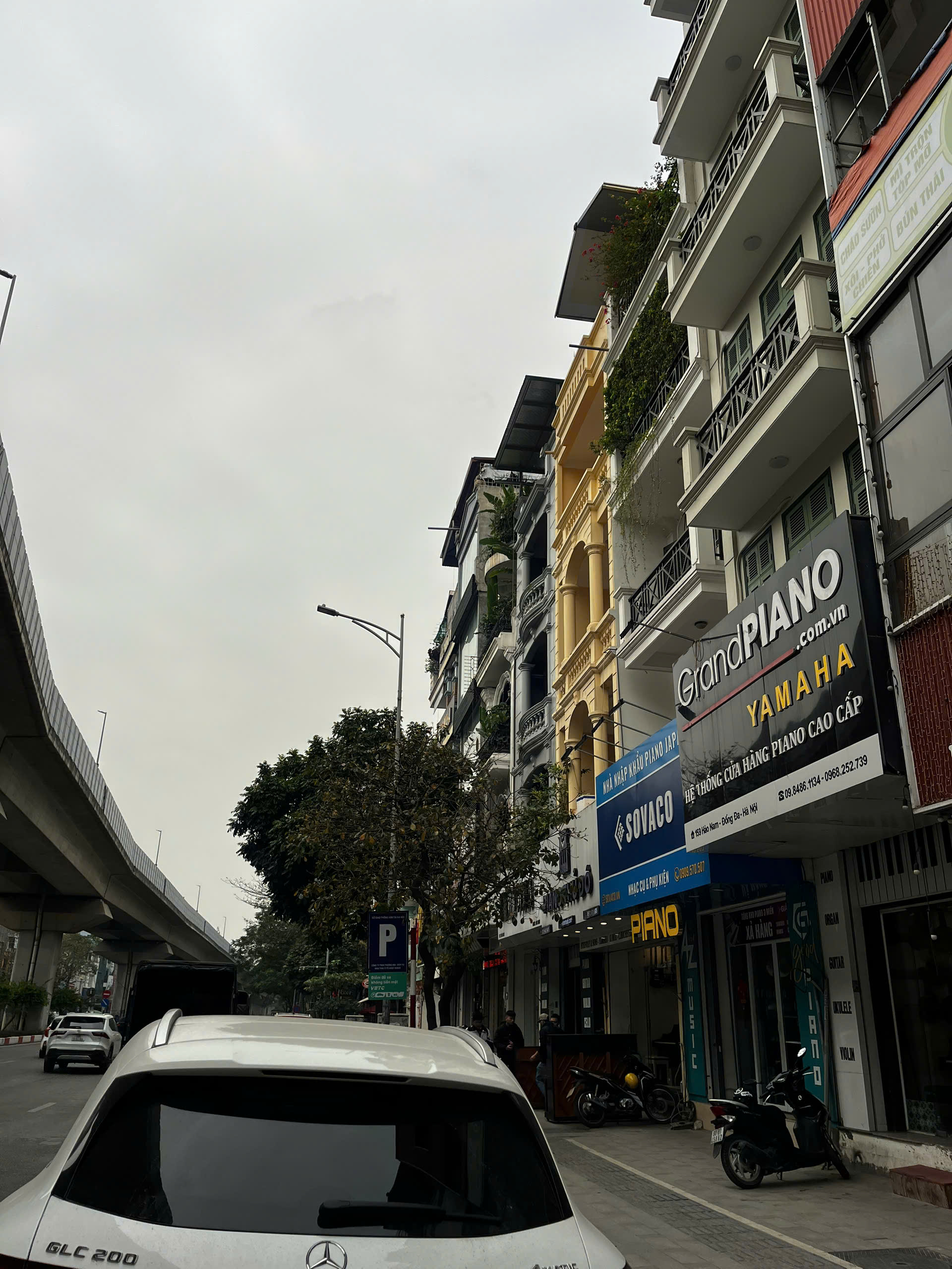 Bán nhà mặt phố Hào Nam - vỉa hè, ô tô dừng đỗ, 50m MT 4.3m vuông đẹp - Ảnh chính
