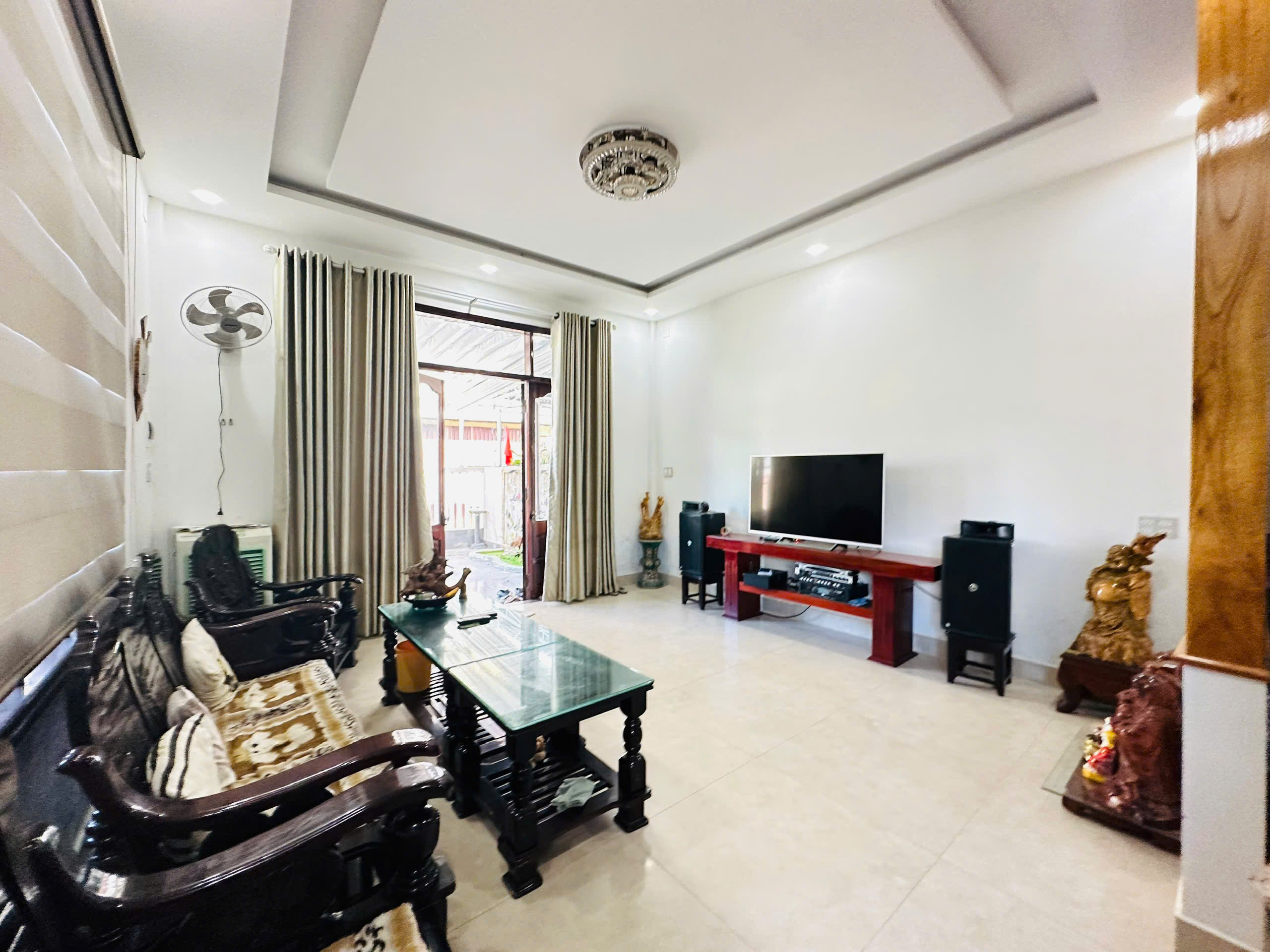 🔥CHO THUÊ NHÀ NGUYÊN CĂN 2 LẦU CÓ SÂN VƯỜN TẠI VĨ DẠ MẶT TIỀN SÁT PHẠM VĂN ĐỒNG - Ảnh 2