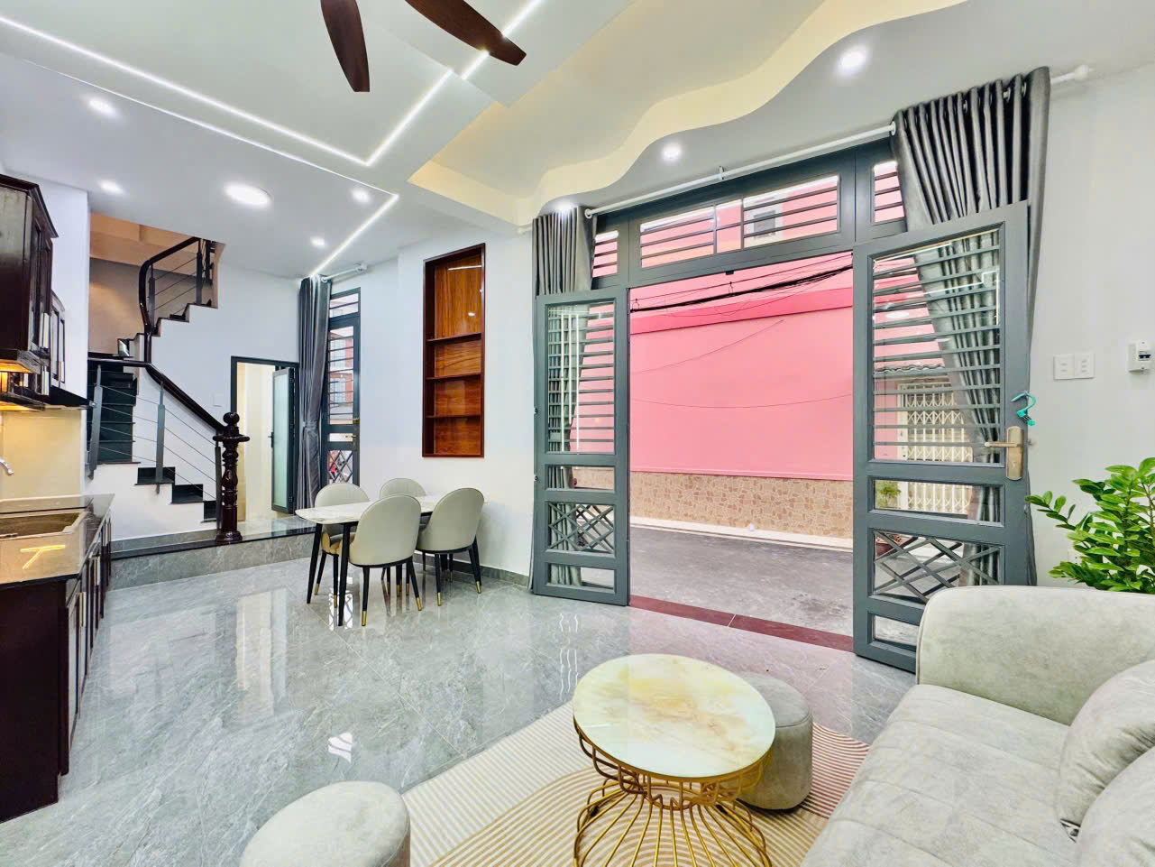 Cho thuê nhà MT 315-317 Nguyễn Tiểu La, Phường 8, Quận 10 - Ảnh chính
