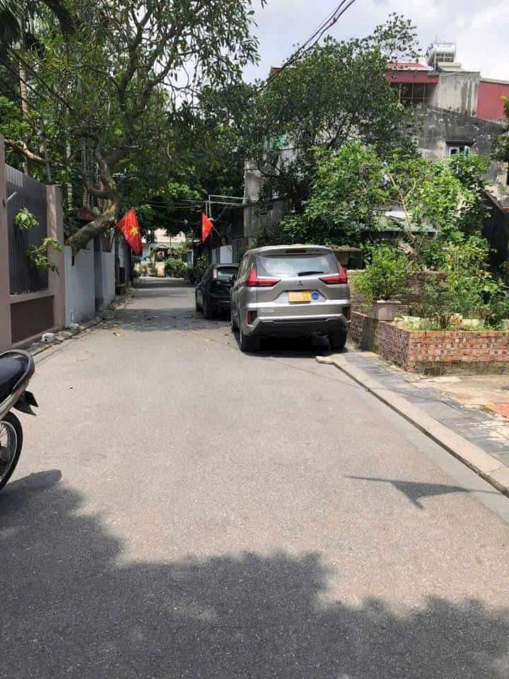 EM LÀ SỐ 1 THÌ KHÔNG AI LÀ SỐ 2 - Tại Tổ 19 Thị Trấn Đông Anh, đường thông tứ phía, 2 ô tô tránh - Ảnh 2