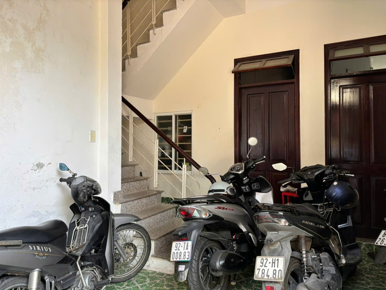 ♪Sau lưng MT, gần Chợ Đống Đa, 56m2, 3 tầng, 5 Phòng cho thuê, 2.65 tỷ - Ảnh 2