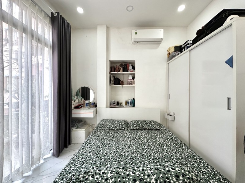Nhà Bán Phú Nhuận Lê Văn Sỹ , 35m2 4  tầng btct , hẻm thông 3m , 5PN  , 7 tỷ 5 ( TL ) - Ảnh 1