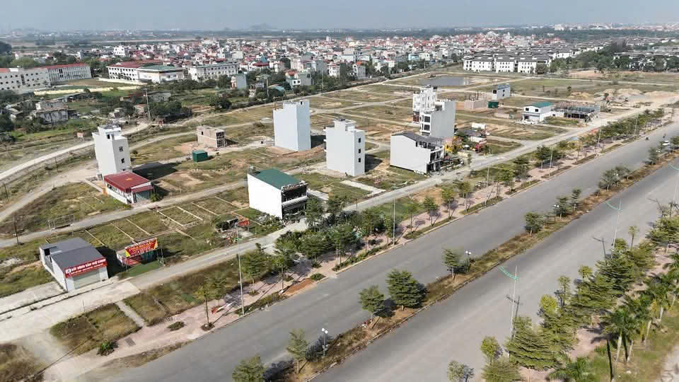 CHÍNH CHỦ GỬI BÁN ĐẤT DỊCH VỤ XÃ AN THƯỢNG - GIÁ RẺ NHẤT THỊ TRƯỜNG - Ảnh 1