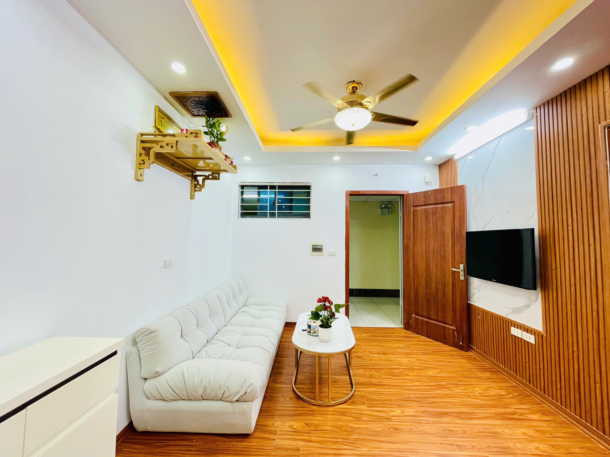 Bán chung cư - Giá tốt - Vị trí đẹp - Full nội thất, có sổ, tầng đẹp - Ảnh chính