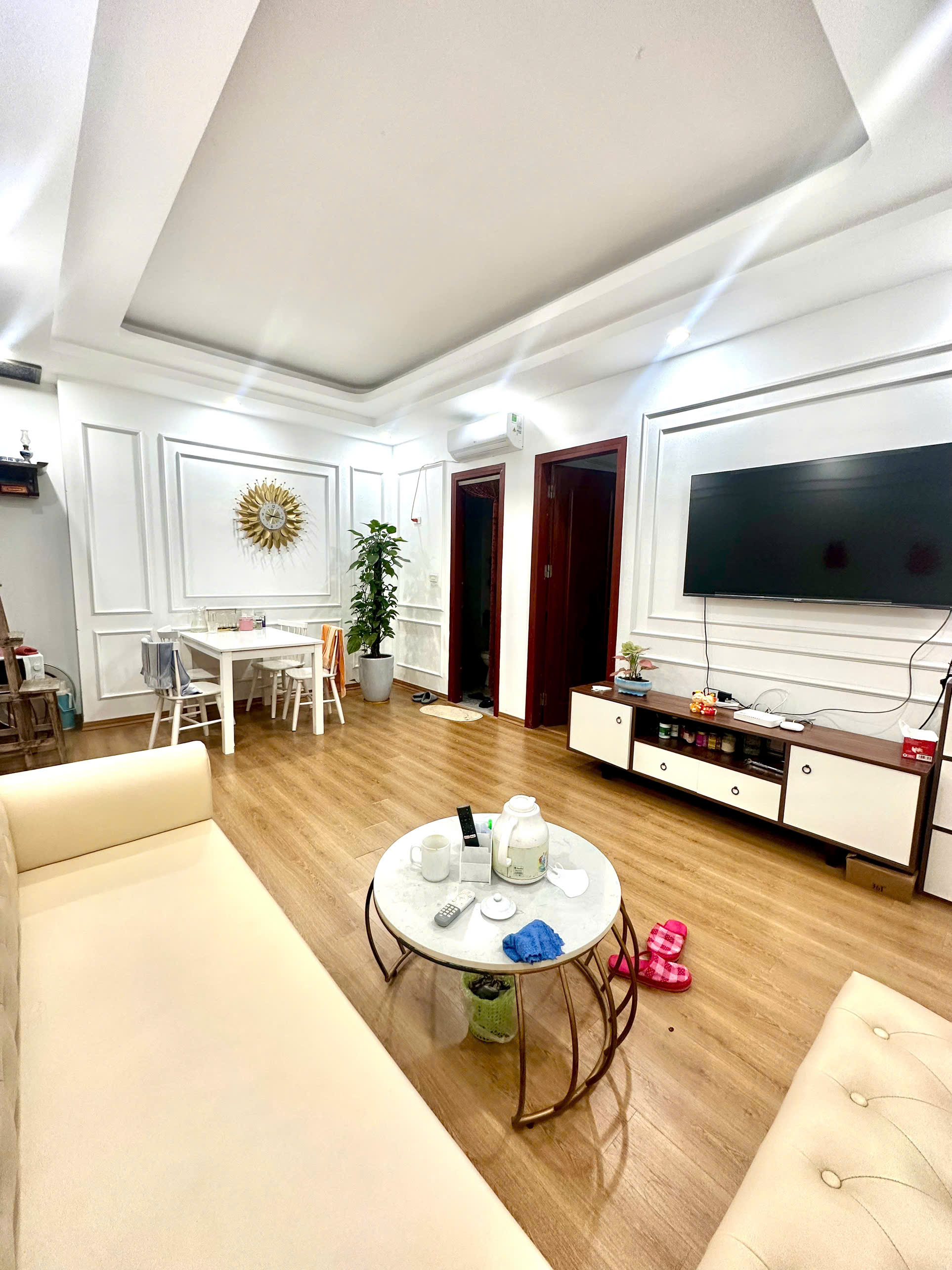 Bán chung cư - Giá tốt - Vị trí đẹp - Full nội thất, có sổ, tầng đẹp - Ảnh 1