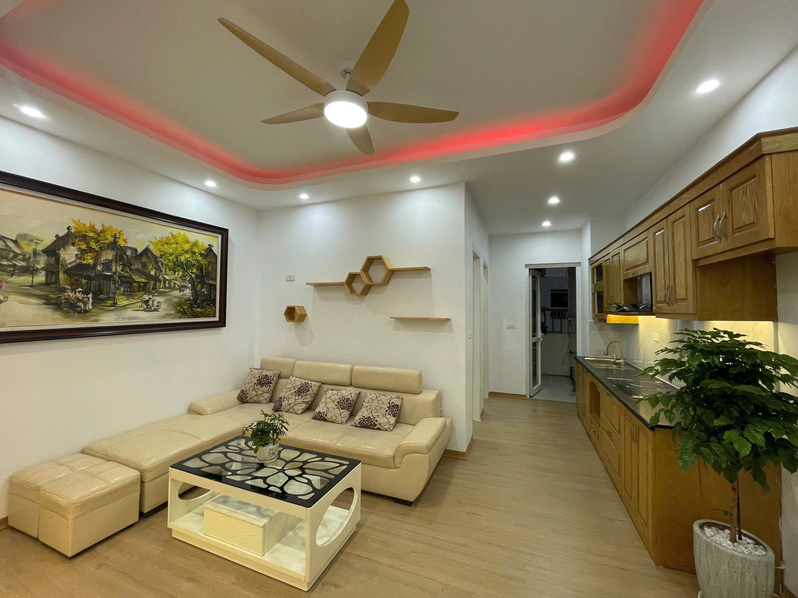 Bán chung cư - Giá tốt - Vị trí đẹp - Full nội thất, có sổ, tầng đẹp - Ảnh 4