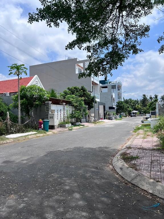 ĐẤT ĐẸP - GIÁ TỐT - BÁN NHANH LÔ ĐẤT Tại Đường Bưng Ông Thoàn, Phường Phú Hữu, Quận 9, HCM - Ảnh 1