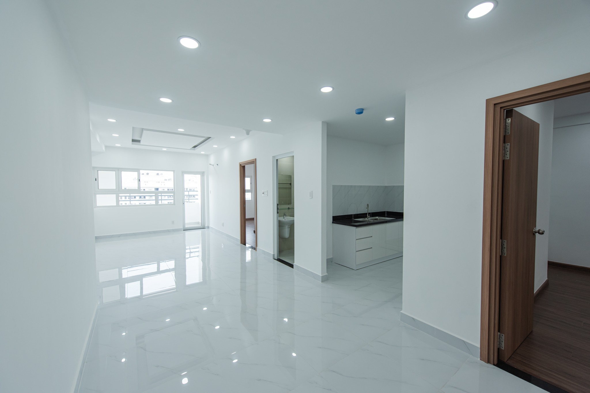 Bán gấp căn 2PN2WC 85m2 tại đối diện AKari - Bình Chánh (phân bón Bình Điền) giá 2.433 tỷ (100%VAT) - Ảnh 2