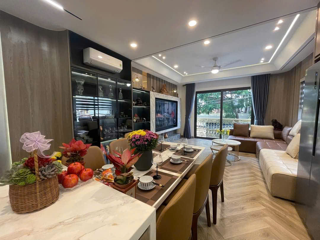 Siêu Phẩm 6 Tầng Thang Máy P.Phúc Đồng, Cạnh VINHOMS, Lô Góc Gara Ôtô, 45m2, Gía 8,8 Tỷ. - Ảnh chính
