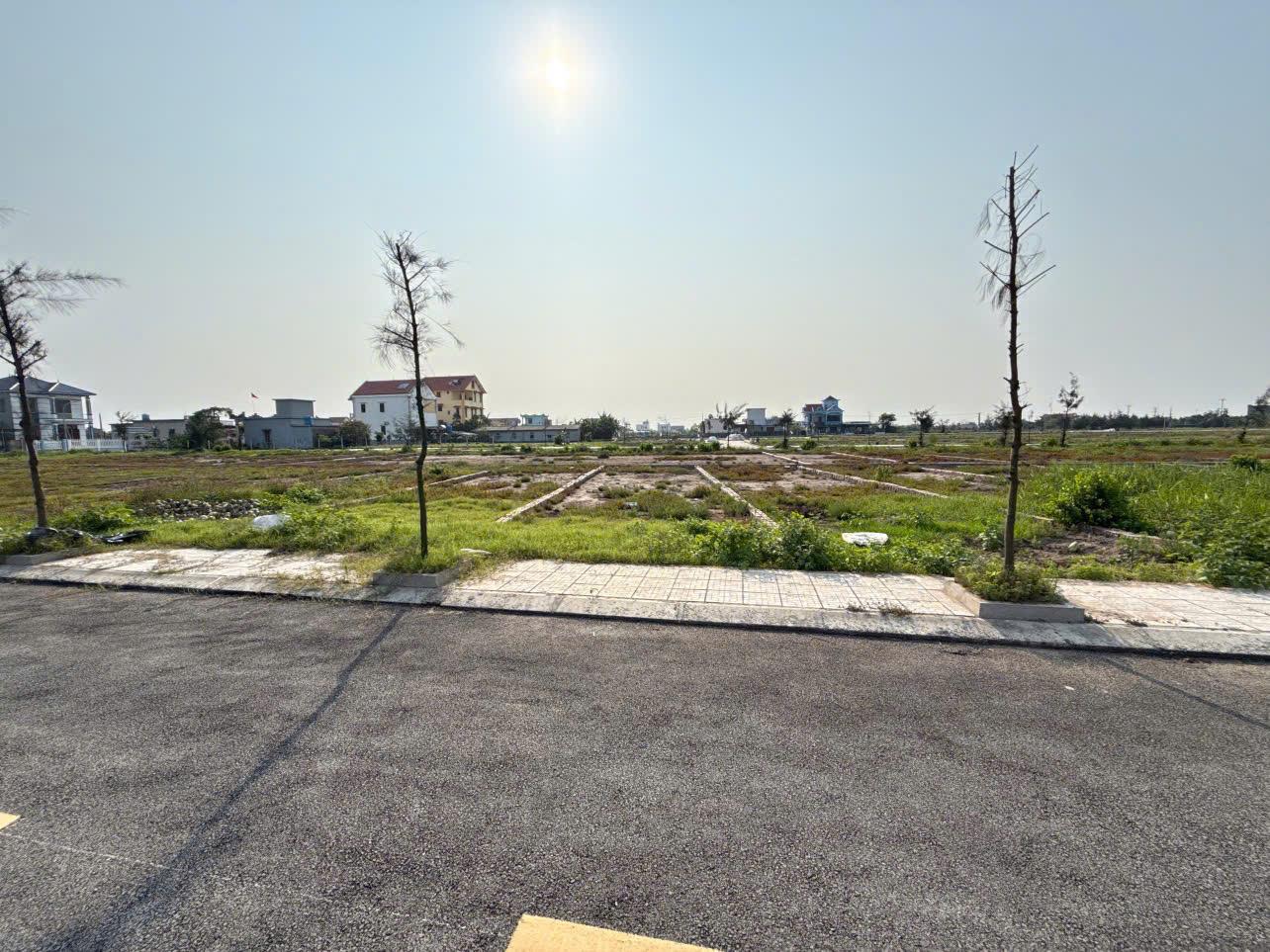Cần bán nhanh lô 100m2 đất tại xã Giao Phong, đường to ô tô thông các ngả, giá cực tốt. - Ảnh 1
