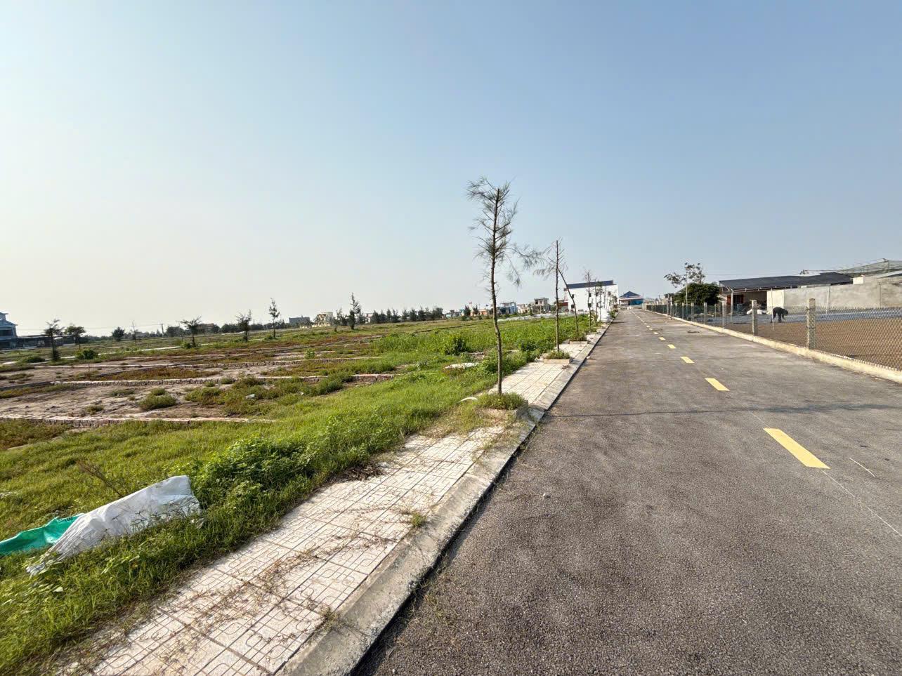 Cần bán nhanh lô 100m2 đất tại xã Giao Phong, đường to ô tô thông các ngả, giá cực tốt. - Ảnh chính