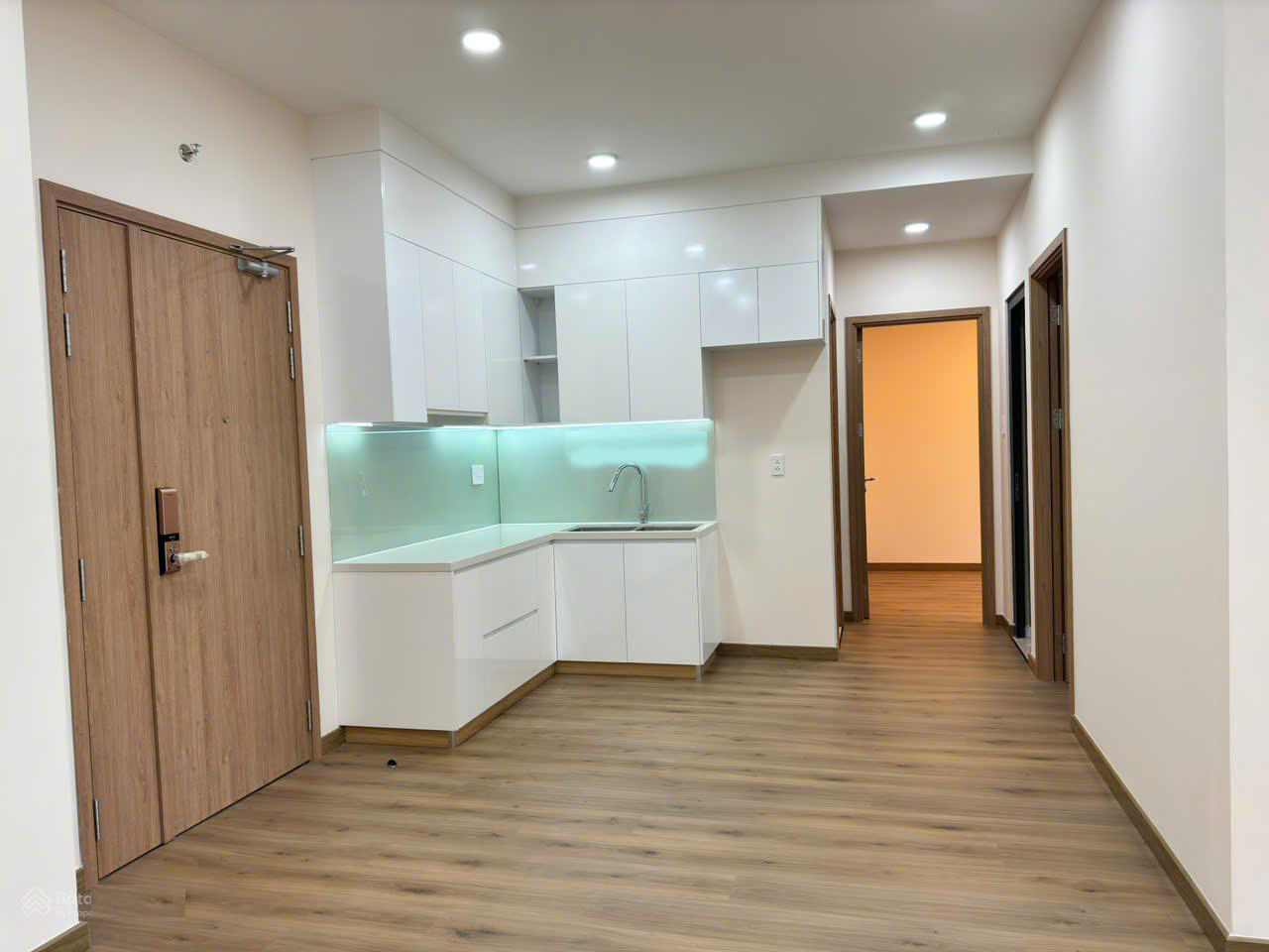 Căn hộ mặt tiền Nguyễn Lương Bằng, liền kề Phú Mỹ Hưng, nội thất cao cấp, nhận nhà ngay, view đẹp - Ảnh 1