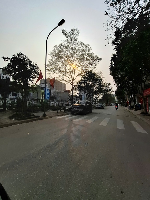 Bán đất Giang Biên trong đê 30m x 4m, oto tránh nhỉnh 4 tỷ có tl. LH 0936123469 - Ảnh 2