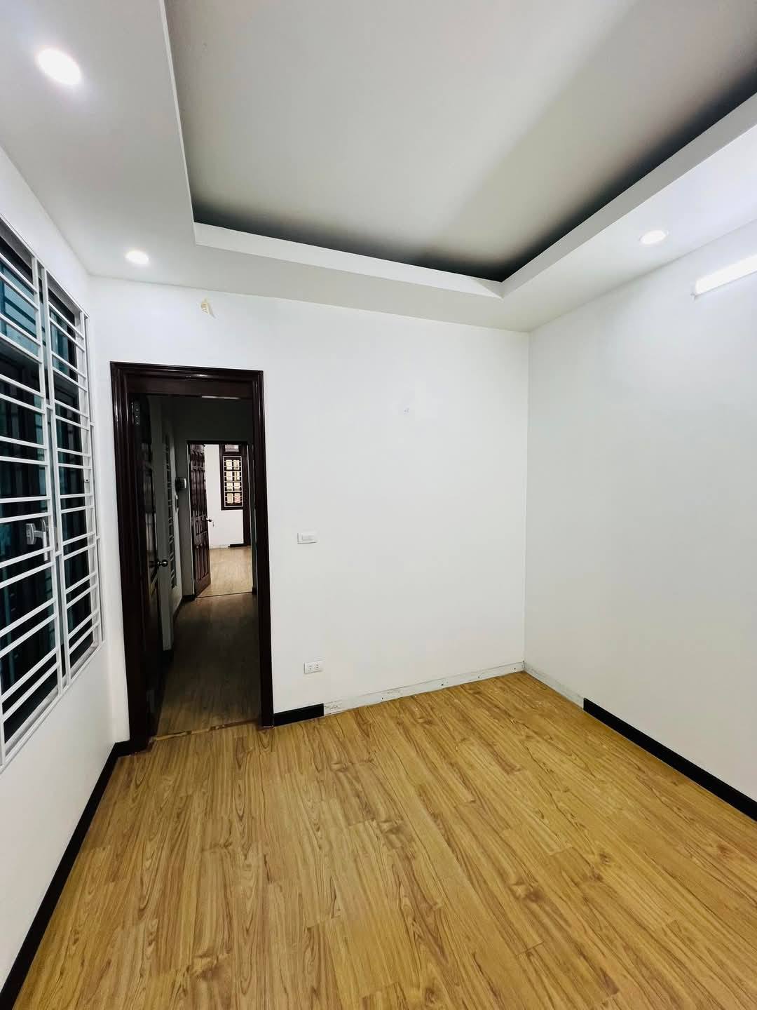 Cho thuê nhà mới đẹp 30m2 4tầng phố Võng Thị chỉ 10tr/tháng gần Hồ Tây - Ảnh 2