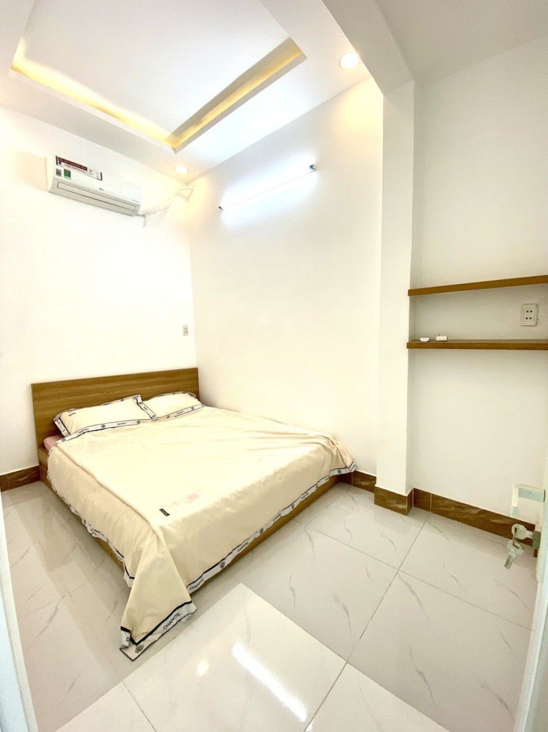 NHÀ 2 TẦNG  - HẺM XE TẢI QUAY ĐẦU - NGAY CHỢ HẠT ĐIỀU - GẦN BỆNH VIỆN QUẬN 12 - XE HƠI NGỦ TRONG - Ảnh 3