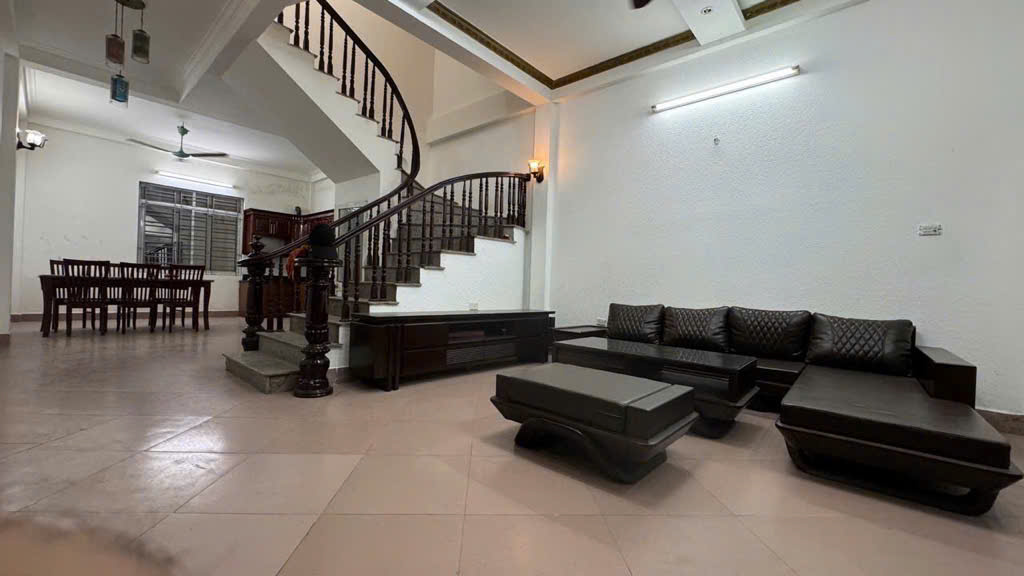 NHÀ DÂN XÂY ĐẸP HÀ TRÌ - MẶT TIỀN RỘNG - HƯỞNG MỌI TIỆN ÍCH KHU ĐÔ THỊ.GIÁ ĐẦU TƯ HƠN 6 TỶ - Ảnh 1