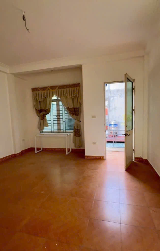 NHÀ DÂN XÂY ĐẸP HÀ TRÌ - MẶT TIỀN RỘNG - HƯỞNG MỌI TIỆN ÍCH KHU ĐÔ THỊ.GIÁ ĐẦU TƯ HƠN 6 TỶ - Ảnh 2