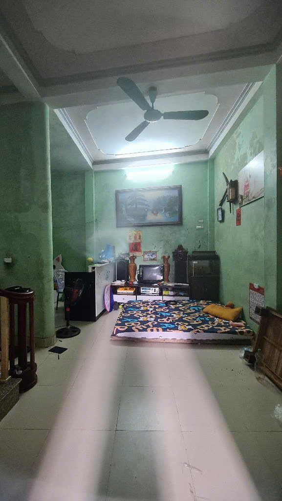 LÔ GÓC - Ô TÔ ĐỖ - NHÀ DÂN XÂY NHỈNH 6 TỶ AC ĐẦU TƯ CỬA RA ỔN ĐỊNH KHU VỰC PHÁT TRIỂN MẠNH - Ảnh 1